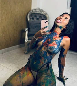 your_khloe Painting day Pic 3