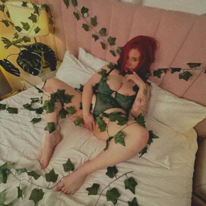 poison ivy 💚 de omgsexxxypixie  Imagens