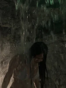 KaraParsons I'm swimming slika 2