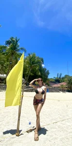 UrlovelyHaliya Make me hot 圖片