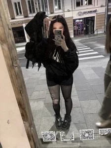 BeellaVixenn Public Pic 7