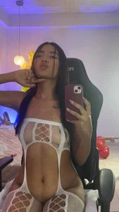 AbellaDannger Public Pic 3