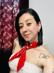 Valeriana00 kullanıcısının withe and red 💕 albümü -  2 fotoğraf