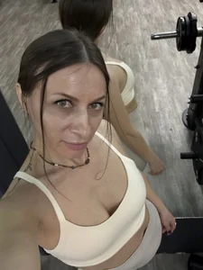 Mira_Luna I 🌙 Pic 4