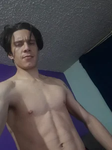 guy od crixus11111  5 snímek