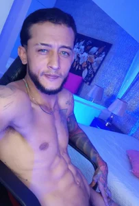 jonas_conor: Me hot love 😈🔥 ( фото)