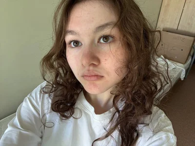 LewisThrone me^^ Pic 7