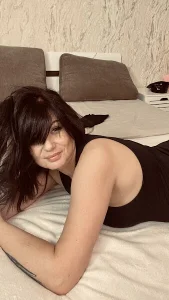 RaileReed hi Mr) টি ছবি