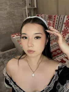 AlberthaEscue mini princess Pic 2