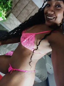 Zdjęcia NayahWild Pink Lingerie & Paint Butt:  4