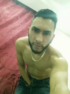 rolobotのunos selfiesの 3枚の写真