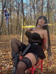 sara18clark Halloween time Pic