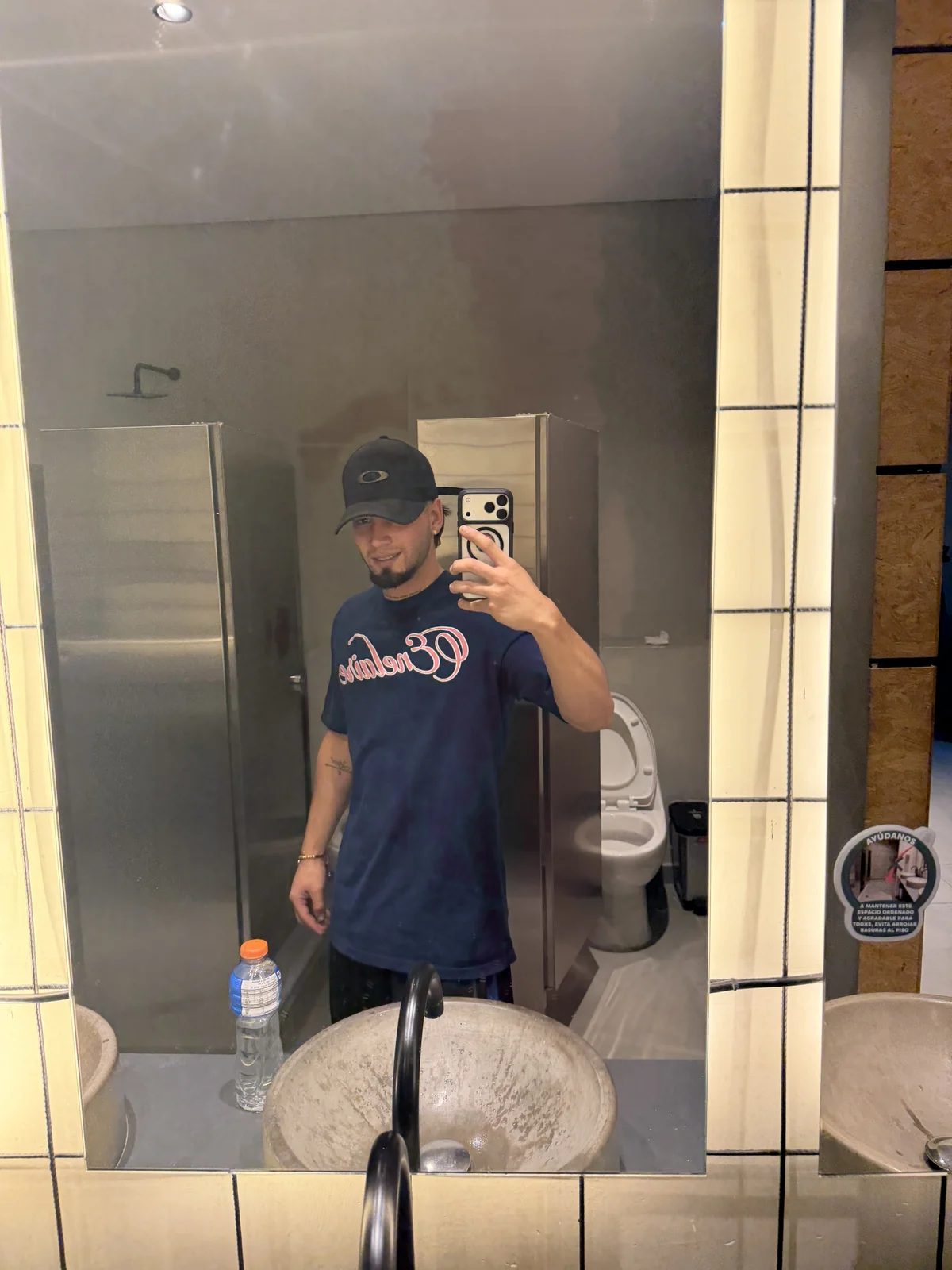 MattDevon 热门图片 4487