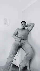 MrFox__のDark desire 🖤の 4枚の写真