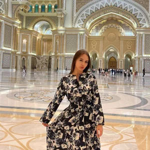 MarishaPoulos Public Immagine 