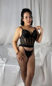 Abril_Beltran_ Black And White Pic 2