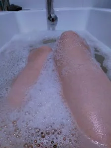 Ann_Couette Bath time صورة واحدة|Ann_Couette Bath time صورتان|Ann_Couette Bath time  صور|Ann_Couette Bath time  صورة