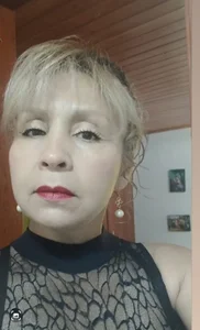 Public de Afrodita_sg  2 photos