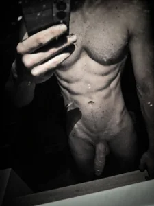 KaelNox Naked  5টি ছবি