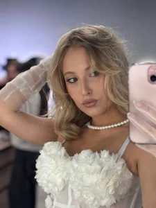 Blonde_Pickme Public รูป  4