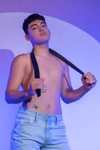 DylanBrownn_ Public 圖片