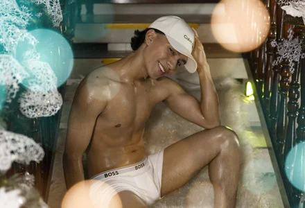 ricky_backus Merry Chritsmas!  2টি ছবি