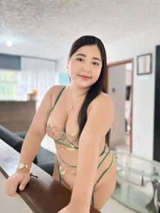 Melissabaylinのnew lencerieの枚の写真