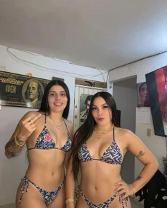 LilyANDsoe hot glris Pic 2