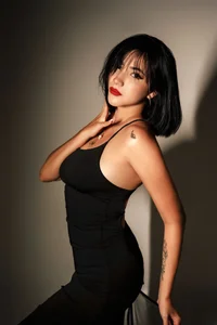 emma_woods_ Muse in black🖤 Pic