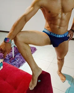 Leonard_Price sexy, passionate and accommodating...dare to meet me Immagine  6