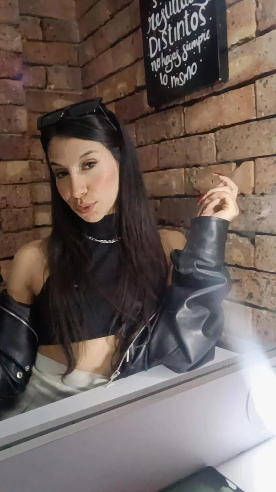 NahomyCarther Populära bilder 9528