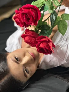 AlannaGil Rosa sensual Pic 9
