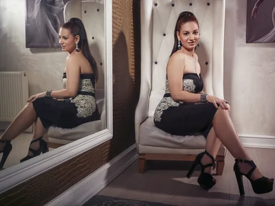 Public od TenderLolla  2 snímek