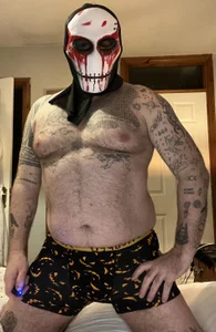 Tattooed_Dilf_01 Public slika 4