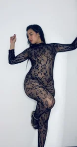 Black 🖤 de Lucyybelle_  2 photos
