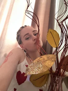 GalinaCunnane golden hour girl Pic 2