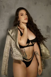 Amelia_RouseのThis gift is for you allの 2枚の写真