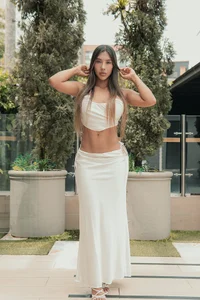 White de RenataReyes  2 Imagens