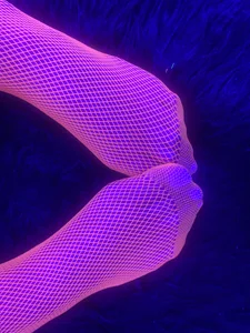 ah_mara_ Neon session🎨 Pic 6