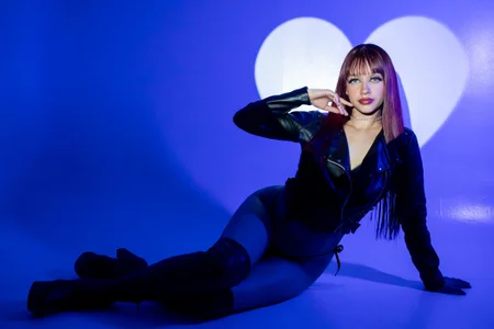 AdaFerreiraa Make me happy, give me love. 🌈😏😏 사진