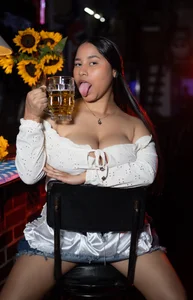 EmiliWilliams: My Oktober party ( 2 фото)