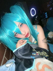 _alexa19pretty_ miku cosplay UwU Pic 8