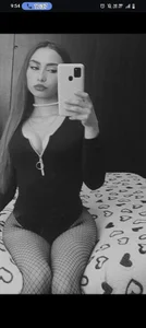 abby_n_emilyのAbby 🖤💋🍫の 4枚の写真