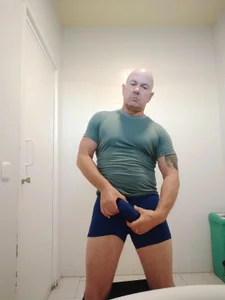 ManlyPrisonGuy Ass and buldge Immagine  4