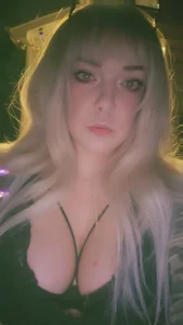 VanessaSpade Public  2টি ছবি