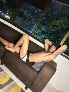 SharonTygaXPublic Bild 5