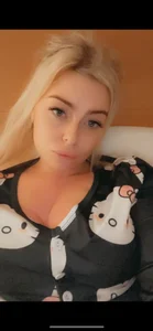 Spicyblondee's XXX Nude Photo 5