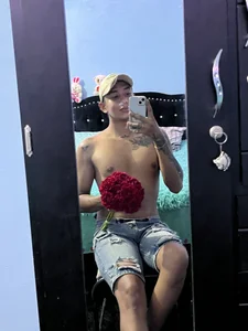 03luihi Public Pic
