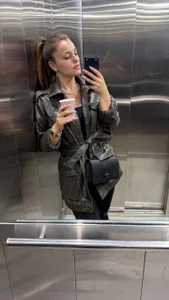 FreyaHeart Elevator Selfies🥳 Pic 4