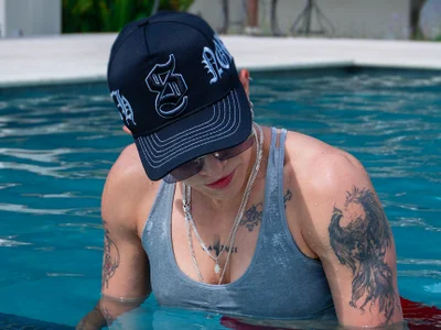 ZoeGrey A little bit of me 💫 صورة واحدة|ZoeGrey A little bit of me 💫 صورتان|ZoeGrey A little bit of me 💫  5 صور|ZoeGrey A little bit of me 💫  5 صورة